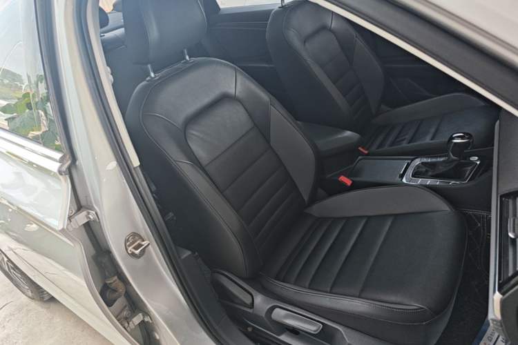 Used Volkswagen Sagitar 2020 280TSI DSG Comfort Version China VI Standard Right Front Seat