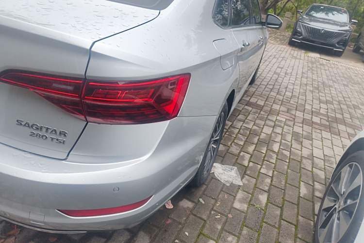 Used Volkswagen Sagitar 2020 280TSI DSG Comfort Version China VI Standard Right Rear Taillight
