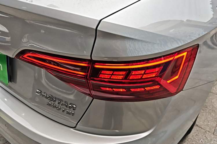 Used Volkswagen Sagitar 2020 280TSI DSG Comfort Version China VI Standard Right Rear Taillight
