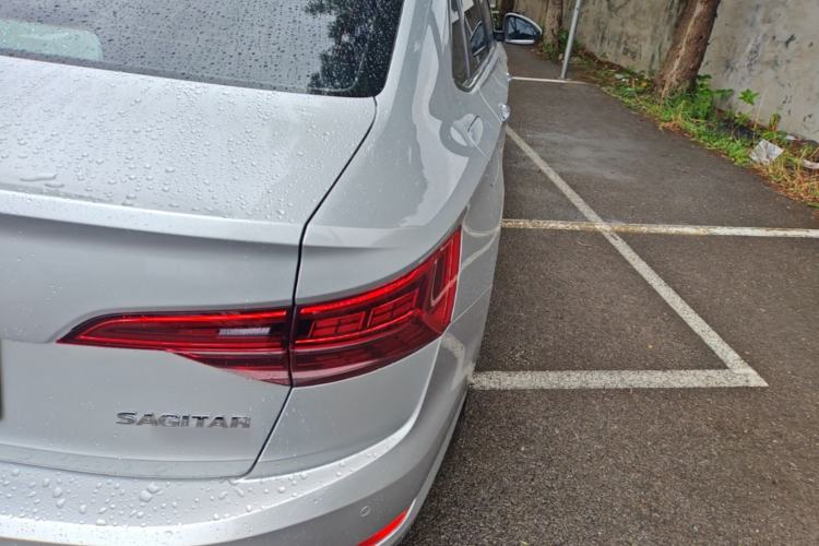 Used Volkswagen Sagitar 2020 280TSI DSG Comfort Version China VI Standard Right Rear Taillight