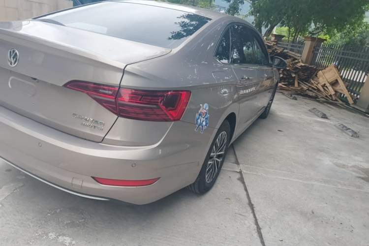 Used Volkswagen Sagitar 2020 280TSI DSG Comfort Version China VI Standard Right Rear Taillight