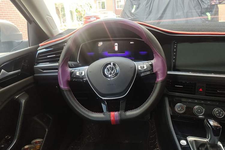 Used Volkswagen Sagitar 2020 280TSI DSG Comfort Version China VI Standard Steering Wheel