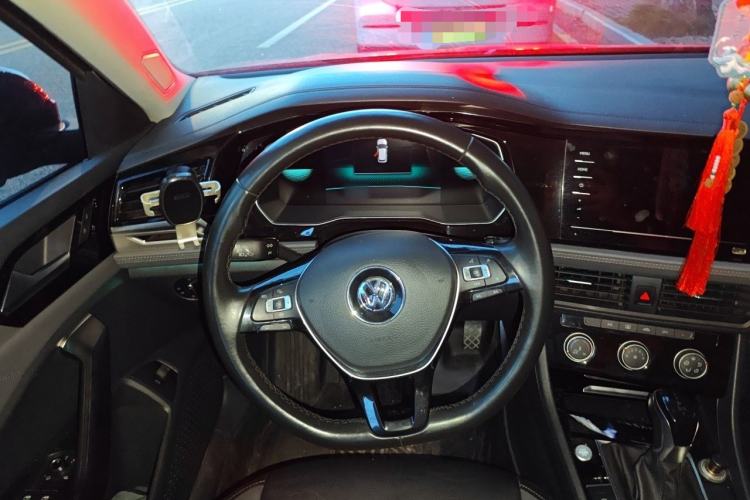 Used Volkswagen Sagitar 2020 200TSI DSG Comfort Version China VI Standard Steering Wheel