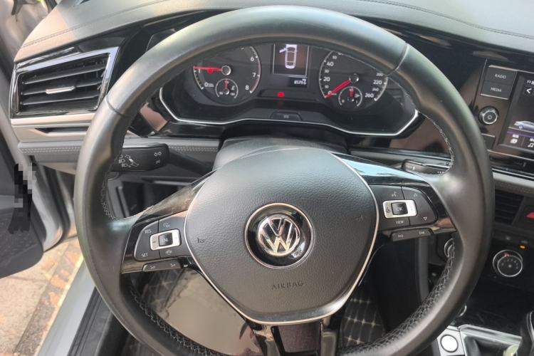 Used Volkswagen Sagitar 2020 280TSI DSG Comfort Version China VI Standard Steering Wheel