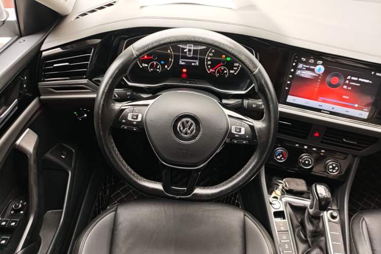 Used Volkswagen Sagitar 2020 280TSI DSG Comfort Version China VI Standard Steering Wheel