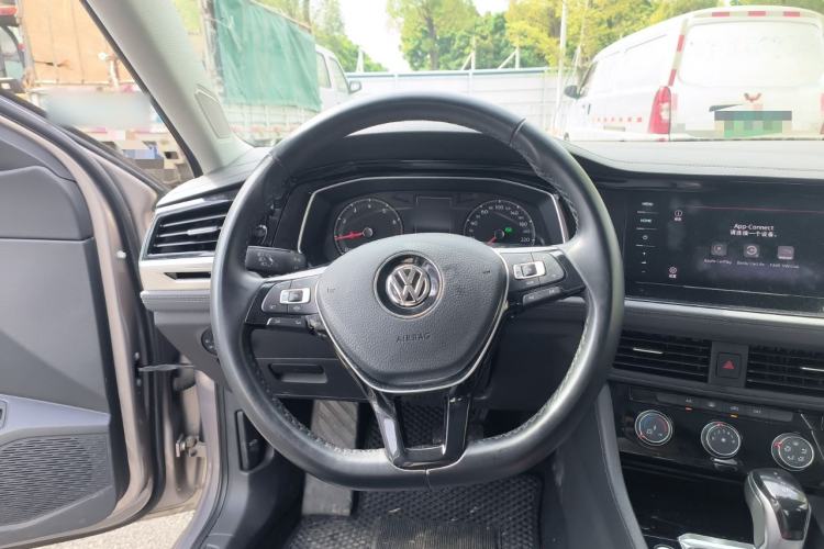 Used Volkswagen Sagitar 2020 280TSI DSG Comfort Version China VI Standard Steering Wheel