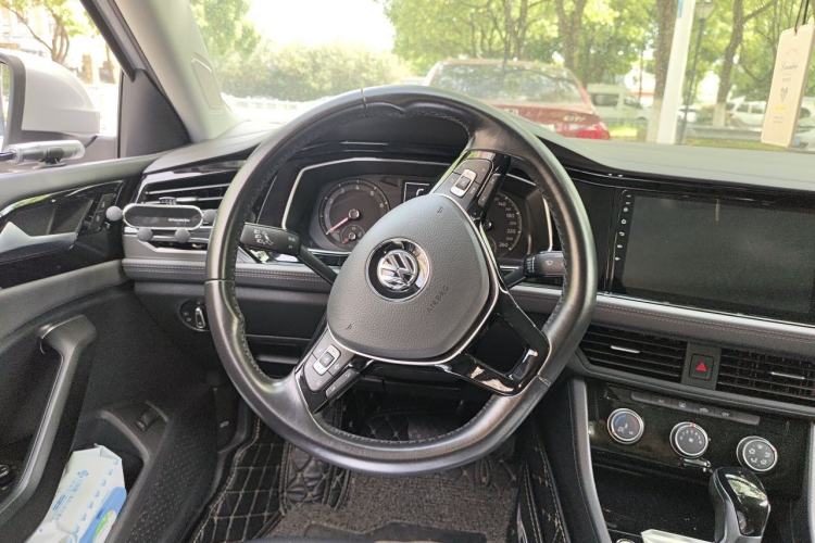 Used Volkswagen Sagitar 2020 280TSI DSG Comfort Version China VI Standard Steering Wheel