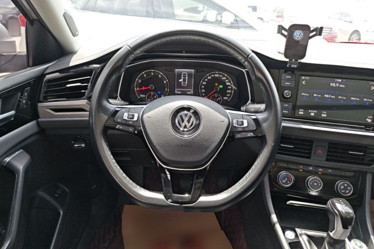 Used Volkswagen Sagitar 2020 280TSI DSG Comfort Version China VI Standard Steering Wheel