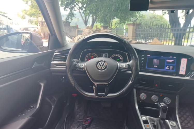 Used Volkswagen Sagitar 2020 280TSI DSG Comfort Version China VI Standard Steering Wheel