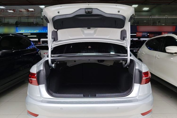Used Volkswagen Sagitar 2020 280TSI DSG Comfort Version China VI Standard Trunk