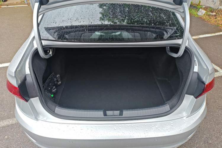 Used Volkswagen Sagitar 2020 280TSI DSG Comfort Version China VI Standard Trunk