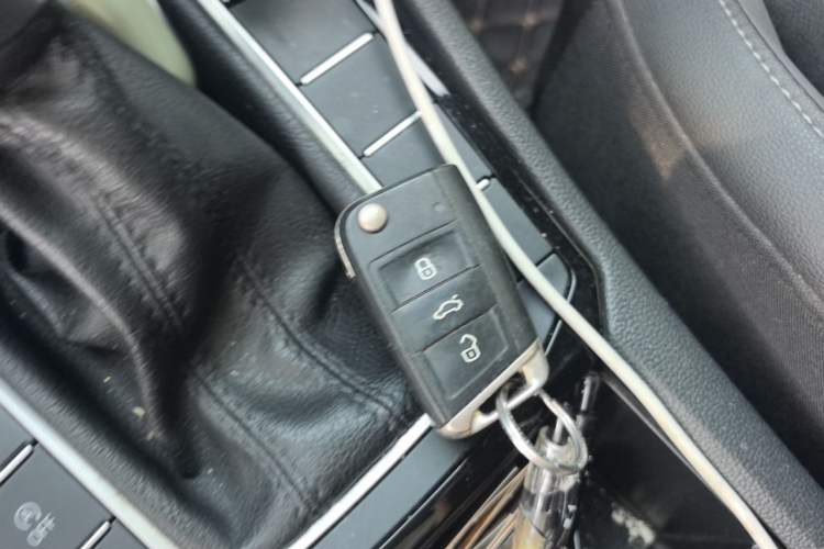 Used Volkswagen Sagitar 2020 280TSI DSG Comfort Version China VI Standard Vehicle Key