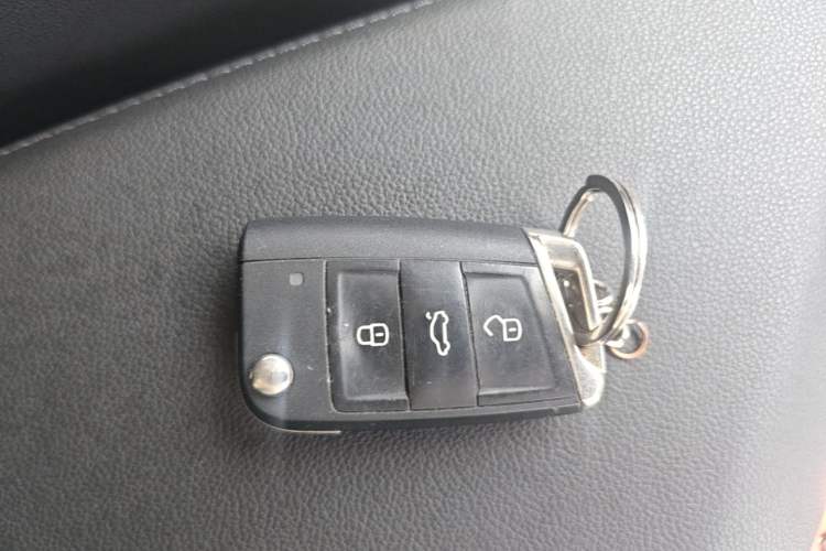 Used Volkswagen Sagitar 2020 280TSI DSG Comfort Version China VI Standard Vehicle Key