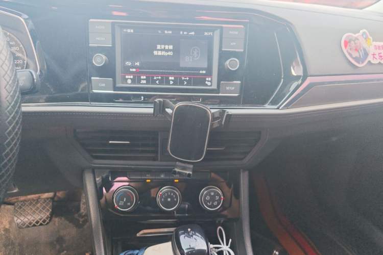 Used Volkswagen Sagitar 2020 280TSI DSG Comfort Version China VI Standard Audio And AC Panel