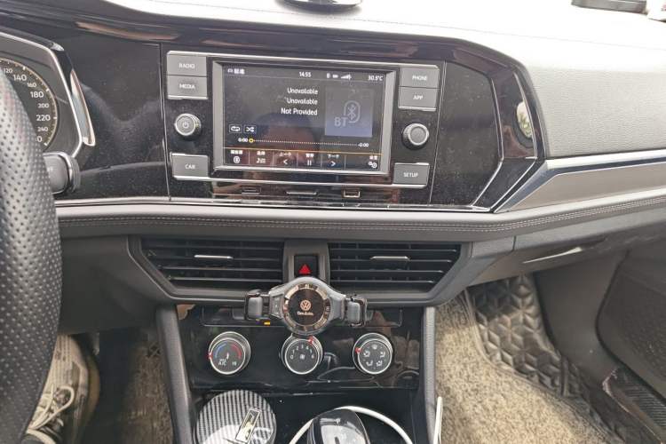 Used Volkswagen Sagitar 2020 280TSI DSG Comfort Version China VI Standard Audio And AC Panel
