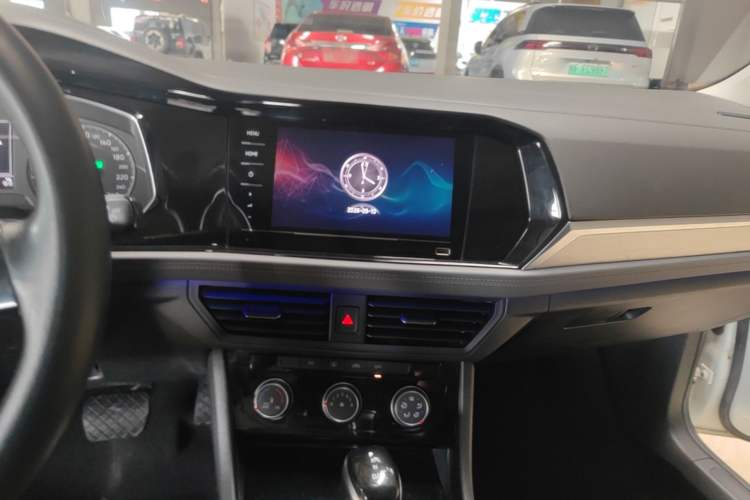 Used Volkswagen Sagitar 2020 280TSI DSG Comfort Version China VI Standard Audio And AC Panel