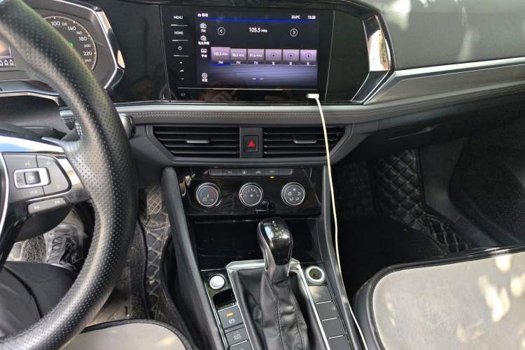 Used Volkswagen Sagitar 2020 280TSI DSG Comfort Version China VI Standard Audio And AC Panel