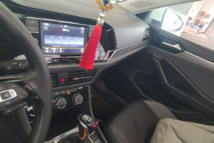 Used Volkswagen Sagitar 2020 280TSI DSG Comfort Version China VI Standard Audio And AC Panel