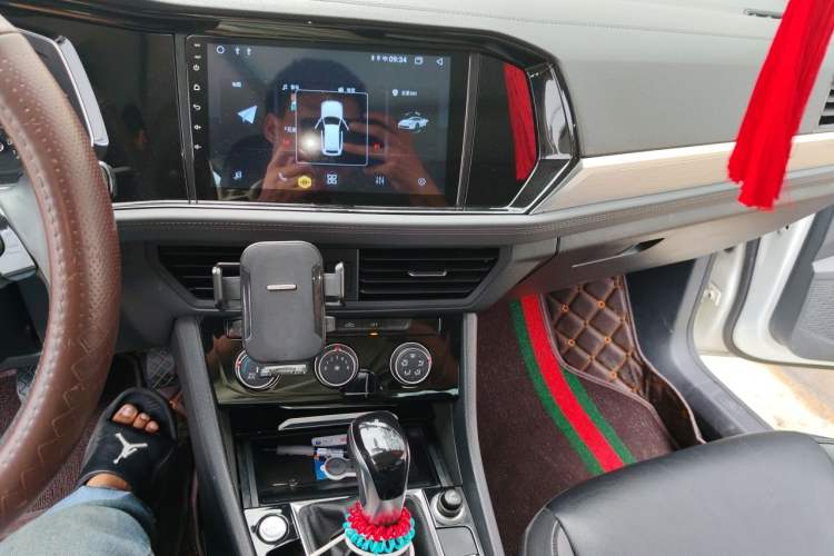 Used Volkswagen Sagitar 2020 280TSI DSG Comfort Version China VI Standard Audio And AC Panel