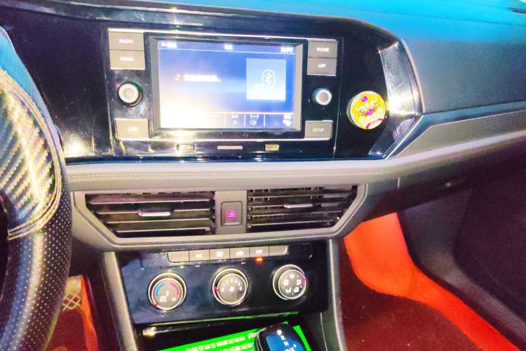Used Volkswagen Sagitar 2020 280TSI DSG Comfort Version China VI Standard Audio And AC Panel