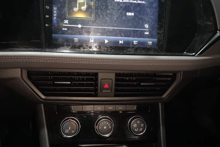 Used Volkswagen Sagitar 2020 280TSI DSG Comfort Version China VI Standard Audio And AC Panel