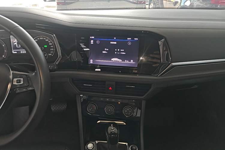 Used Volkswagen Sagitar 2020 280TSI DSG Comfort Version China VI Standard Audio And AC Panel