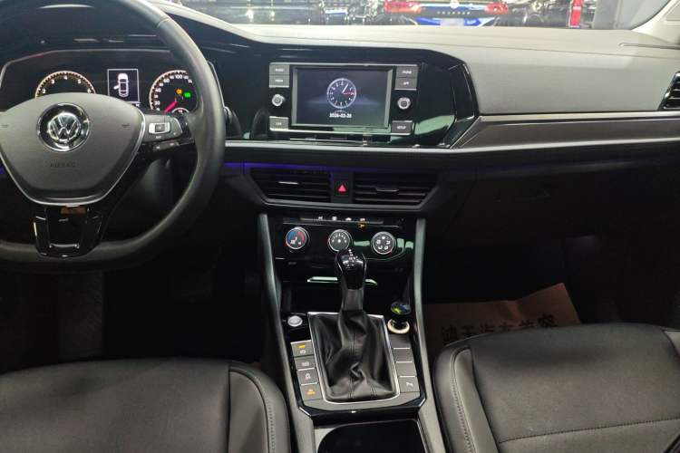 Used Volkswagen Sagitar 2020 280TSI DSG Comfort Version China VI Standard Audio And AC Panel