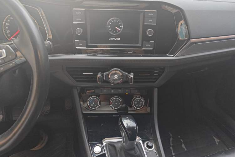 Used Volkswagen Sagitar 2020 200TSI DSG Comfort Version China VI Standard Audio And AC Panel