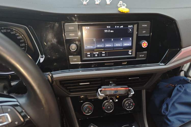 Used Volkswagen Sagitar 2020 200TSI DSG Comfort Version China VI Standard Audio And AC Panel