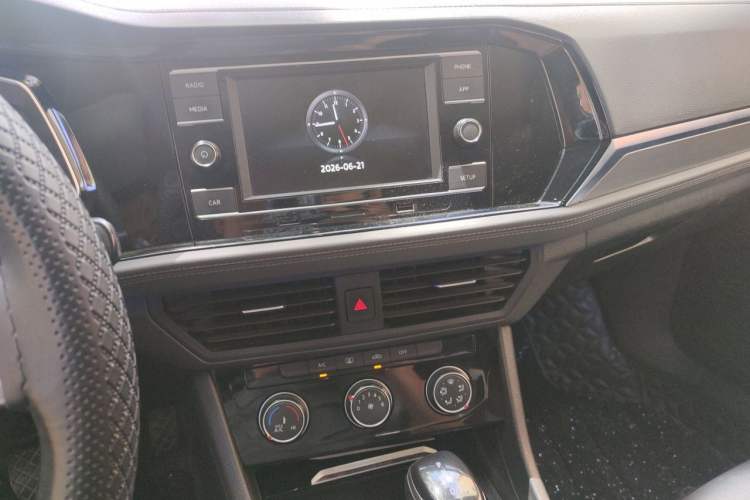 Used Volkswagen Sagitar 2020 280TSI DSG Comfort Version China VI Standard Audio And AC Panel