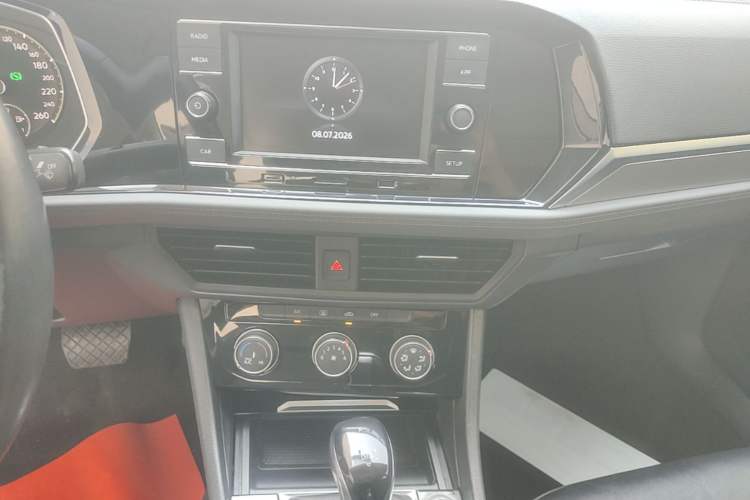 Used Volkswagen Sagitar 2020 200TSI DSG Comfort Version China VI Standard Audio And AC Panel