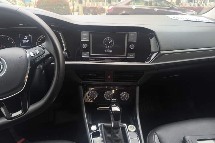 Used Volkswagen Sagitar 2020 280TSI DSG Comfort Version China VI Standard Audio And AC Panel
