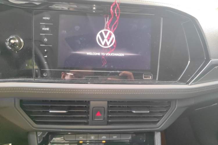 Used Volkswagen Sagitar 2020 280TSI DSG Comfort Version China VI Standard Audio And AC Panel