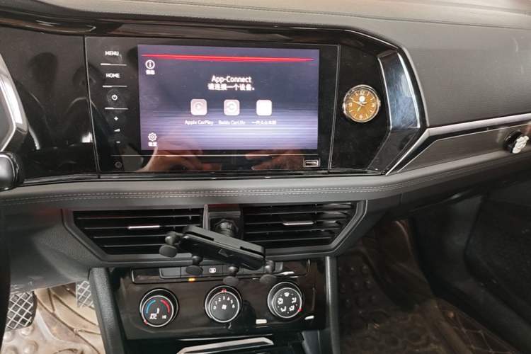 Used Volkswagen Sagitar 2020 280TSI DSG Comfort Version China VI Standard Audio And AC Panel