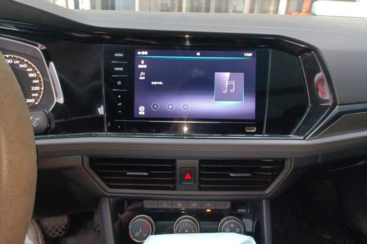 Used Volkswagen Sagitar 2020 280TSI DSG Comfort Version China VI Standard Audio And AC Panel