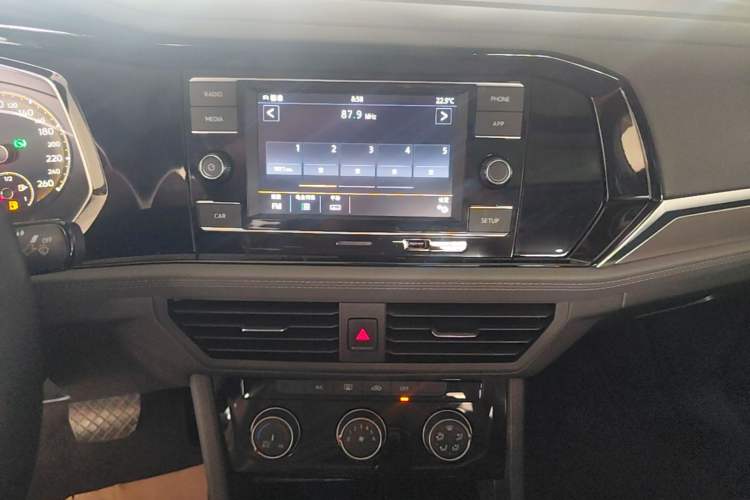 Used Volkswagen Sagitar 2020 280TSI DSG Comfort Version China VI Standard Audio And AC Panel