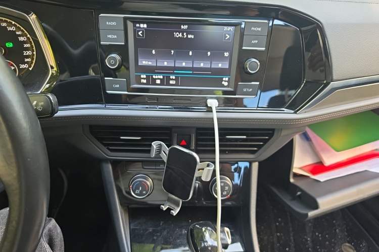 Used Volkswagen Sagitar 2020 280TSI DSG Comfort Version China VI Standard Audio And AC Panel