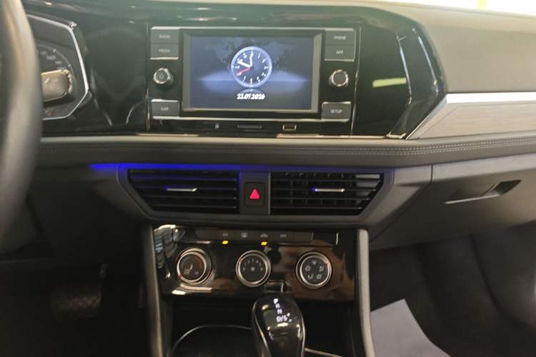 Used Volkswagen Sagitar 2020 280TSI DSG Comfort Version China VI Standard Audio And AC Panel