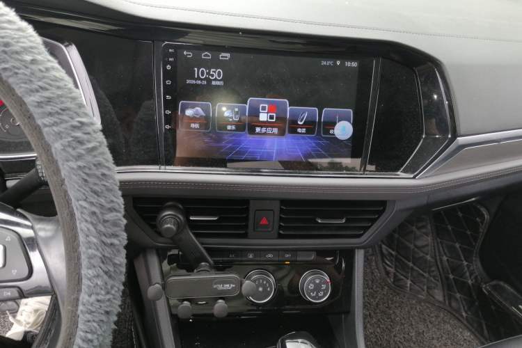 Used Volkswagen Sagitar 2020 280TSI DSG Comfort Version China VI Standard Audio And AC Panel