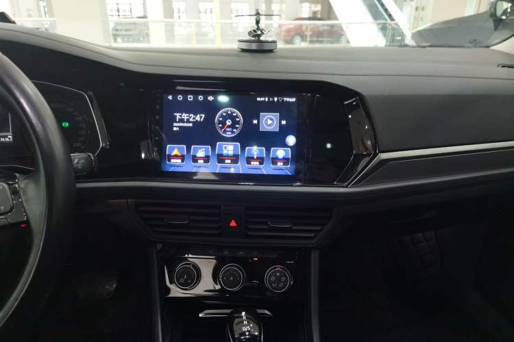 Used Volkswagen Sagitar 2020 200TSI DSG Comfort Version China VI Standard Audio And AC Panel