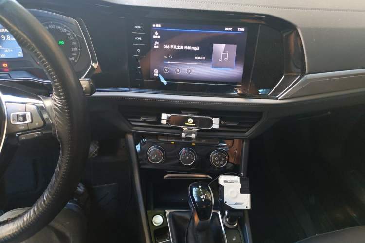 Used Volkswagen Sagitar 2020 280TSI DSG Comfort Version China VI Standard Audio And AC Panel