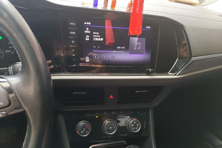 Used Volkswagen Sagitar 2020 200TSI DSG Comfort Version China VI Standard Audio And AC Panel