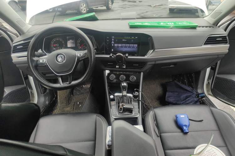 Used Volkswagen Sagitar 2020 280TSI DSG Comfort Version China VI Standard Center Console