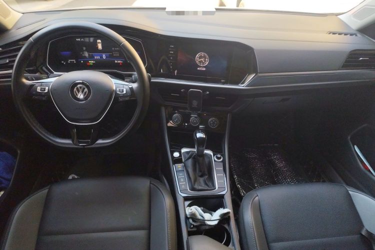 Used Volkswagen Sagitar 2020 280TSI DSG Comfort Version China VI Standard Center Console
