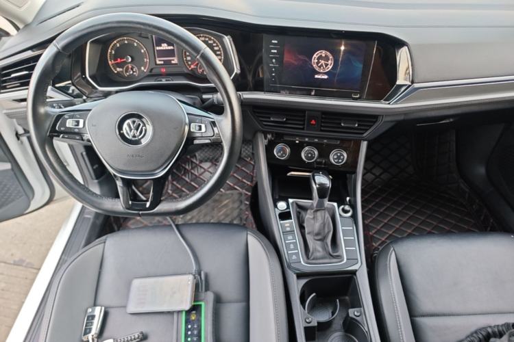 Used Volkswagen Sagitar 2020 280TSI DSG Comfort Version China VI Standard Center Console