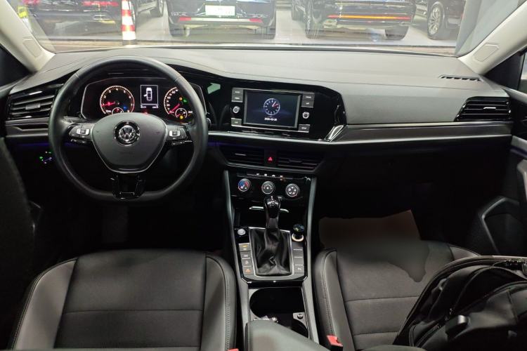 Used Volkswagen Sagitar 2020 280TSI DSG Comfort Version China VI Standard Center Console