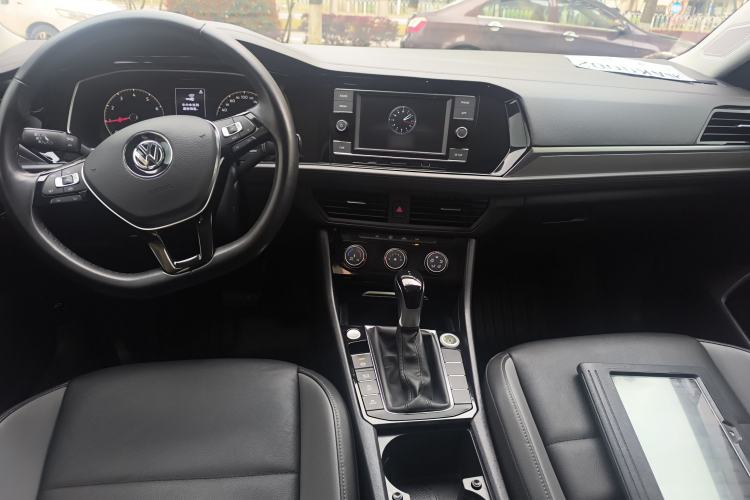 Used Volkswagen Sagitar 2020 280TSI DSG Comfort Version China VI Standard Center Console