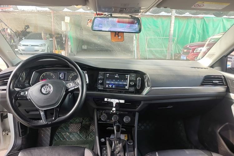 Used Volkswagen Sagitar 2020 280TSI DSG Comfort Version China VI Standard Center Console