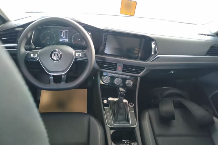 Used Volkswagen Sagitar 2020 280TSI DSG Comfort Version China VI Standard Center Console