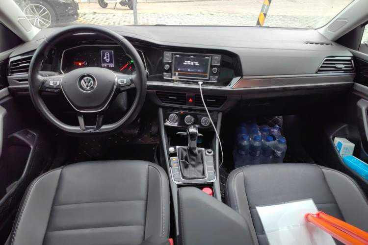Used Volkswagen Sagitar 2020 280TSI DSG Luxury Version China VI Standard Center Console